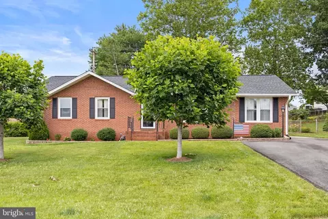 300 Chestnut Dr, Culpeper, VA 22701 photo 9