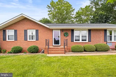 300 Chestnut Dr, Culpeper, VA 22701 photo 14