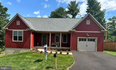 506 W Scanlon St, Culpeper, VA 22701