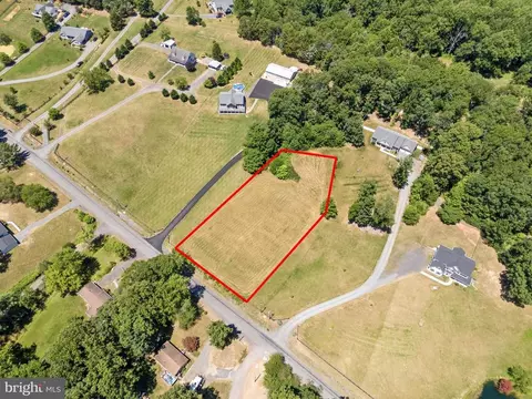 Lanes Farm Lane, Culpeper, VA 22701