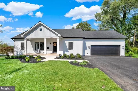 1060 Oaklawn Dr, Culpeper, VA 22701