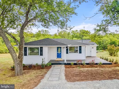 21189 Gibsons Ln, Lignum, VA 22726