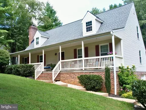 3193 Southampton Dr, Jeffersonton, VA 22724