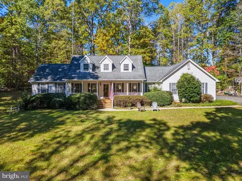 6548 Campground Ln, Castleton, VA 22716
