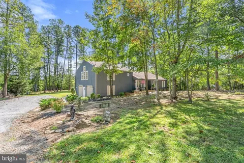 18018 Waterloo Rd, Amissville, VA 20106