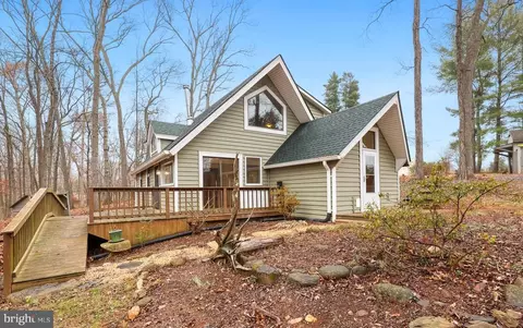 19257 Clover Hill Rd, Jeffersonton, VA 22724