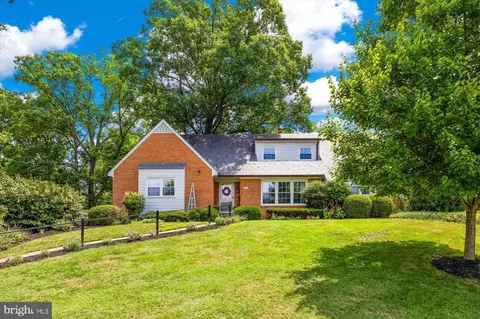 1084 Oaklawn Dr, Culpeper, VA 22701