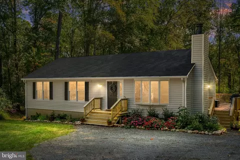 19180 Woodside Ln, Jeffersonton, VA 22724