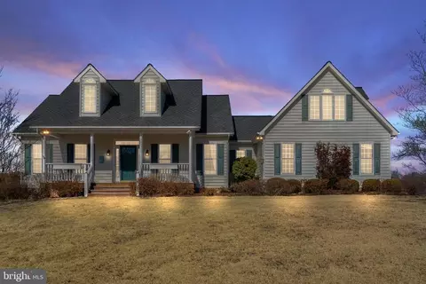 18464 Snaffle Ln, Culpeper, VA 22701 photo 2