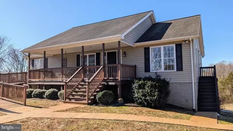 3277 Cabin Rd, Reva, VA 22735