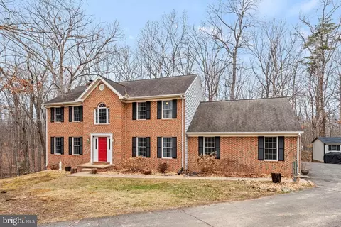 16373 Adrienne Pl, Amissville, VA 20106