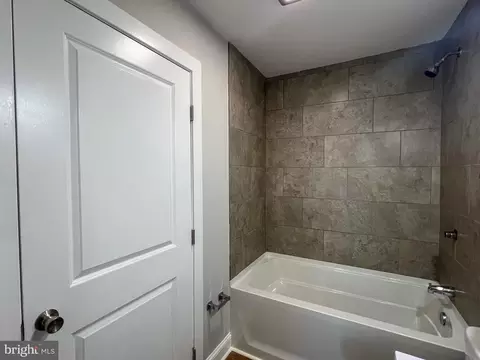 Entry Way - 618 Second St, Culpeper, VA 22701 photo 5 of 6