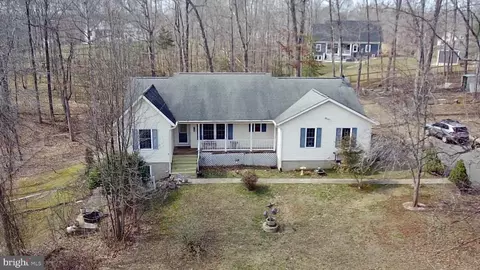 2042 Leehigh Dr, Amissville, VA 20106