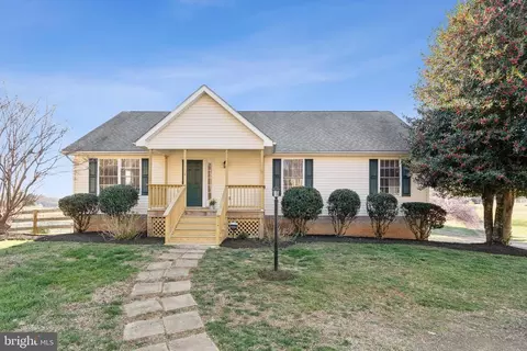 17333 Lakemont Dr, Culpeper, VA 22701