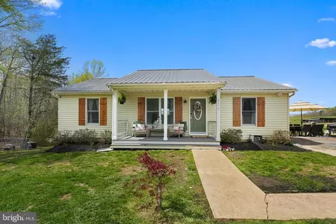 4016 Indian Run Rd, Amissville, VA 20106