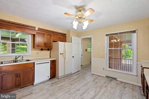 19084 Colonial Dr, Culpeper, VA 22701 photo 14