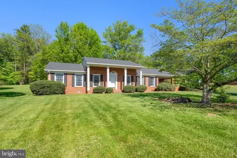 19084 Colonial Dr, Culpeper, VA 22701 photo 3