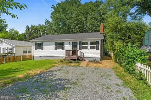 864 Third St, Culpeper, VA 22701 photo 2