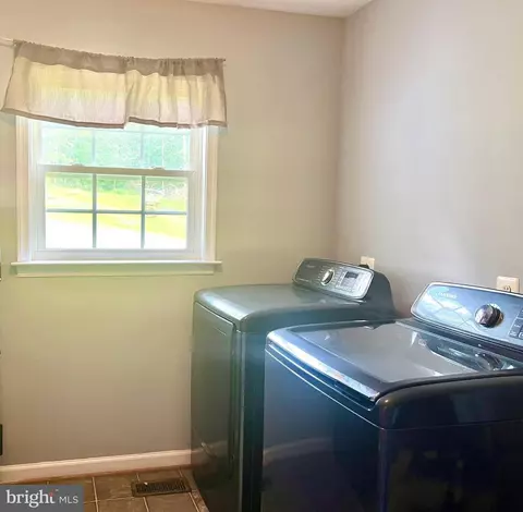 17034 Lee Hwy, Amissville, VA 20106