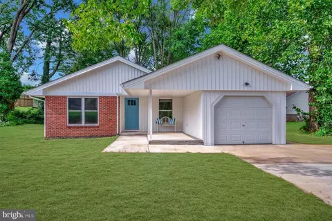 325 Elmwood Dr, Culpeper, VA 22701
