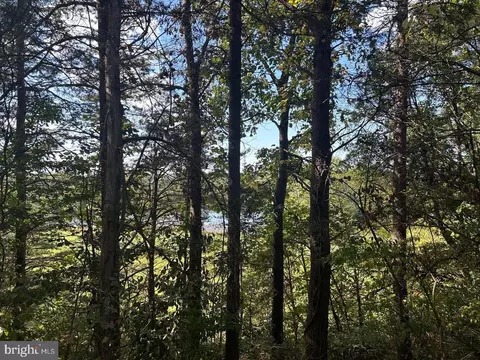 Kipps Ln, Elkwood, VA 22718