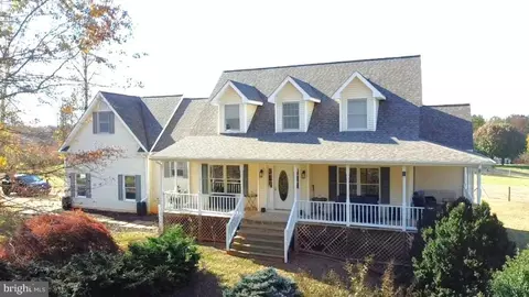 17705 Jackson Pines Ln, Brandy Station, VA 22714