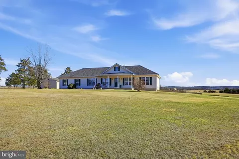 18141 Youngs Ln, Elkwood, VA 22718