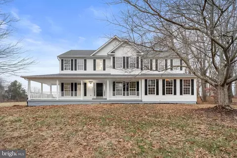 17110 Paddington Ct, Jeffersonton, VA 22724