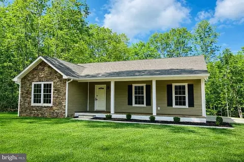 10514 Hart Ct, Culpeper, VA 22701