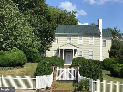 24511 Peacock Ln, Rapidan, VA 22733