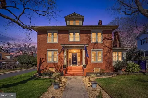 222 W Park Ave W, Culpeper, VA 22701