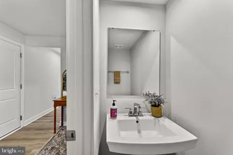 Entry Way - 1756 Scenic Loop, Culpeper, VA 22701 photo 3 of 26