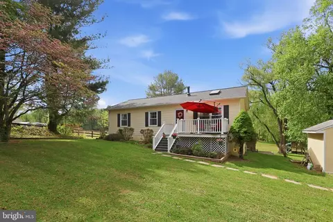 18583 Springs Rd, Jeffersonton, VA 22724
