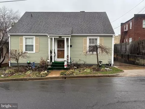 115 E Stevens St E, Culpeper, VA 22701 photo 2
