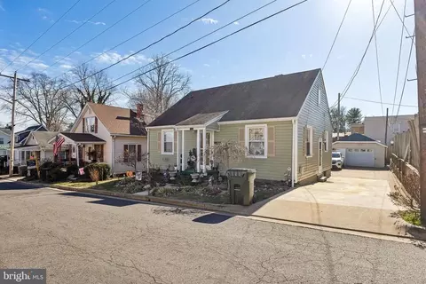 115 E Stevens St E, Culpeper, VA 22701