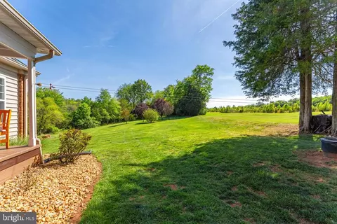 Exterior - 18438 Snaffle Ln, Culpeper, VA 22701 photo 5 of 7