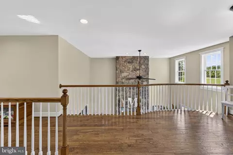 Entry Way - 18438 Snaffle Ln, Culpeper, VA 22701 photo 3 of 8