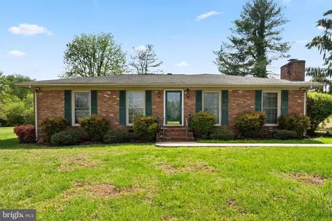 Exterior - 20077 Old Orange Rd, Culpeper, VA 22701 photo 1 of 2
