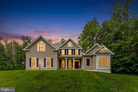 10560 Gravel Rd, Brandy Station, VA 22714