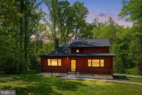 12638 Walnut Ln, Culpeper, VA 22701