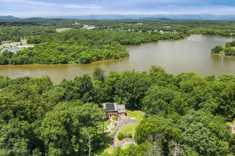 770 Zeuswyn Dr, Culpeper, VA 22701