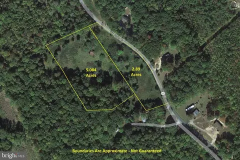 Spring Rd, Bremo Bluff, VA 23022