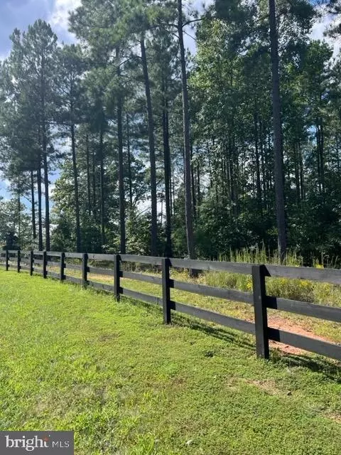 3 Piney Mountain Ln, Palmyra, VA 22963