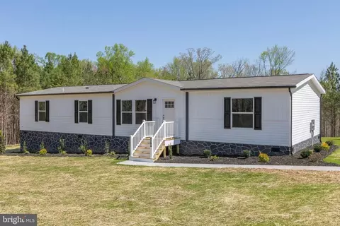 690 Winnsville Dr, Bremo Bluff, VA 23022