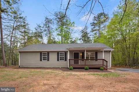 501 Jefferson Dr, Palmyra, VA 22963