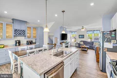 87 Virginia Ave, Palmyra, VA 22963