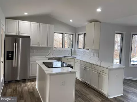 433 Jefferson Dr, Palmyra, VA 22963 photo 2