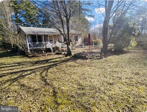 4814 Stage Junction Rd, Columbia, VA 23038