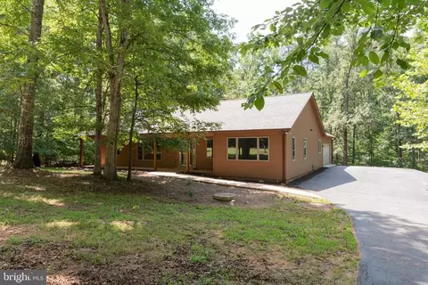 45 Tall Oaks Ct, Keswick, VA 22947