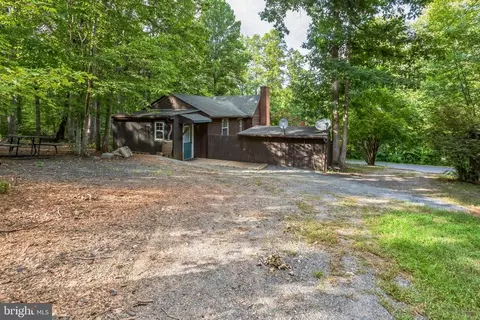 2464 Kidds Dairy Rd, Scottsville, VA 24590
